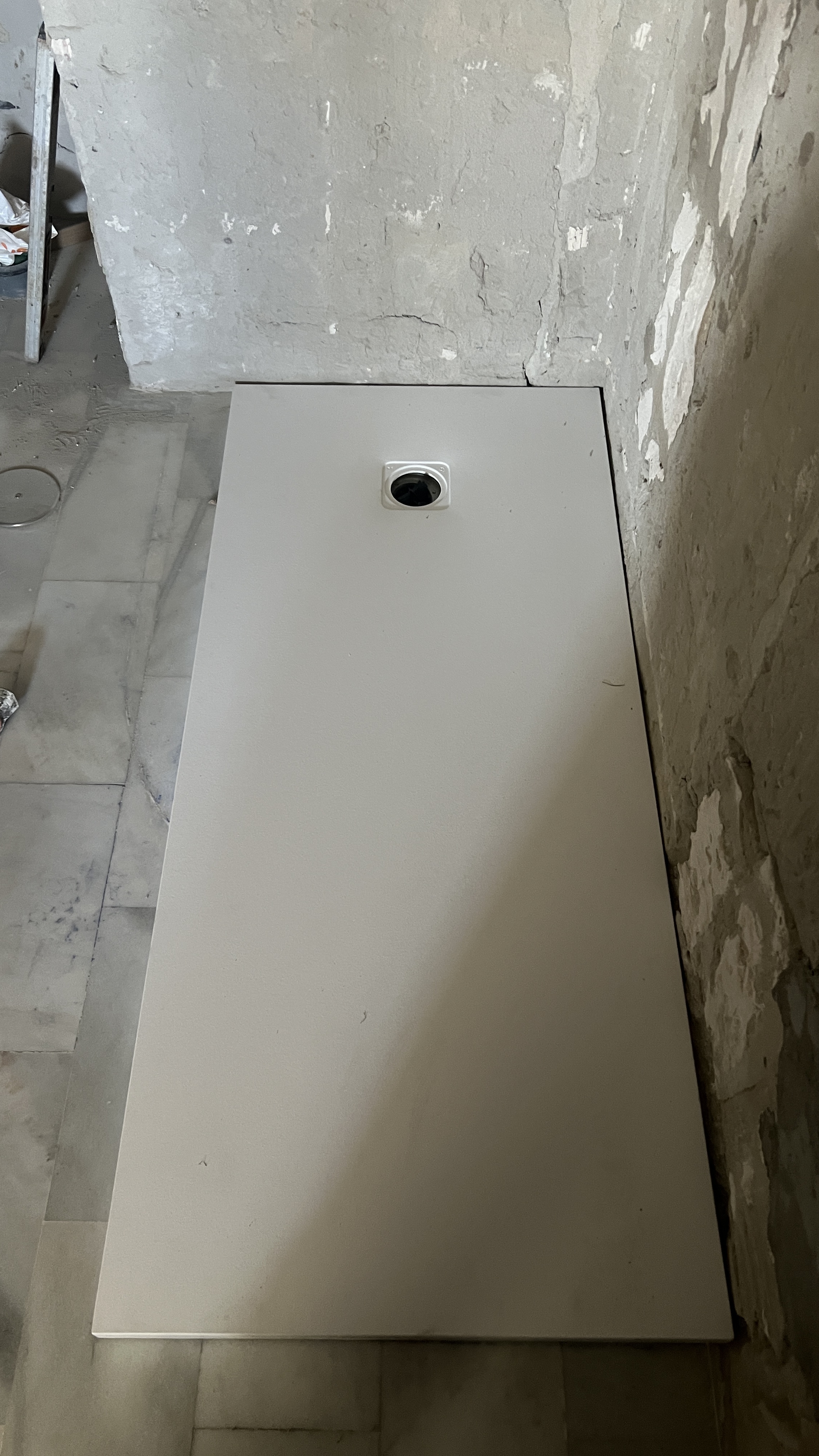 Instalación plato de ducha reforma baño Jerez